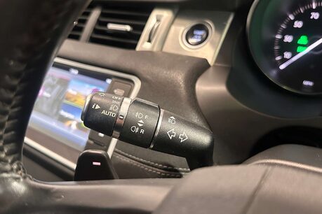 Land Rover Range Rover Evoque 2.0 TD4 SE Tech SUV 5dr Diesel Auto 4WD Euro 6 (s/s) (180 ps) 24