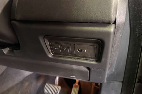 Land Rover Range Rover Evoque 2.0 TD4 SE Tech SUV 5dr Diesel Auto 4WD Euro 6 (s/s) (180 ps) 15