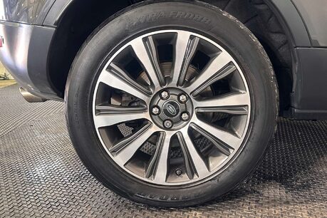 Land Rover Range Rover Evoque 2.0 TD4 SE Tech SUV 5dr Diesel Auto 4WD Euro 6 (s/s) (180 ps) 60