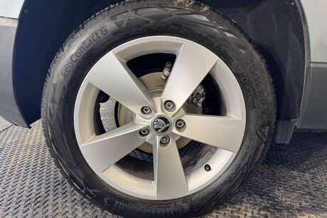 Skoda Karoq 1.5 TSI ACT SE SUV 5dr Petrol DSG Euro 6 (s/s) (150 ps) 69