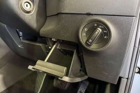 Skoda Karoq 1.5 TSI ACT SE SUV 5dr Petrol DSG Euro 6 (s/s) (150 ps) 17