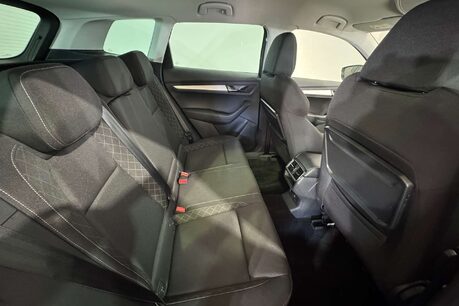 Skoda Karoq 1.5 TSI ACT SE SUV 5dr Petrol DSG Euro 6 (s/s) (150 ps) 42