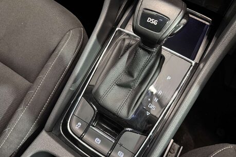 Skoda Karoq 1.5 TSI ACT SE SUV 5dr Petrol DSG Euro 6 (s/s) (150 ps) 27