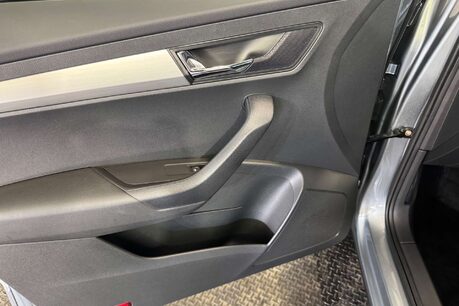 Skoda Karoq 1.5 TSI ACT SE SUV 5dr Petrol DSG Euro 6 (s/s) (150 ps) 60