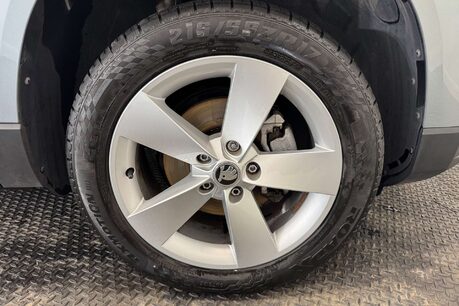 Skoda Karoq 1.5 TSI ACT SE SUV 5dr Petrol DSG Euro 6 (s/s) (150 ps) 68