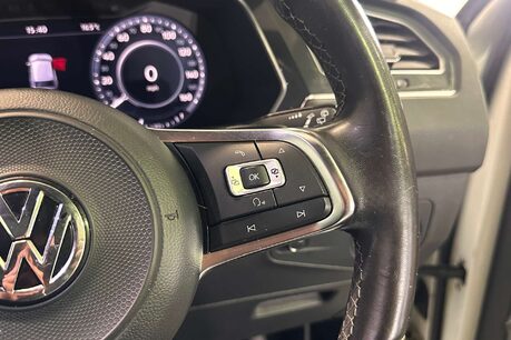 Volkswagen Tiguan 2.0 TDI BlueMotion Tech R-Line SUV 5dr Diesel DSG 4Motion Euro 6 (s/s) (150 18