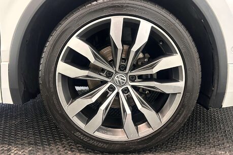 Volkswagen Tiguan 2.0 TDI BlueMotion Tech R-Line SUV 5dr Diesel DSG 4Motion Euro 6 (s/s) (150 61