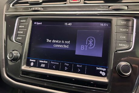 Volkswagen Tiguan 2.0 TDI BlueMotion Tech R-Line SUV 5dr Diesel DSG 4Motion Euro 6 (s/s) (150 25