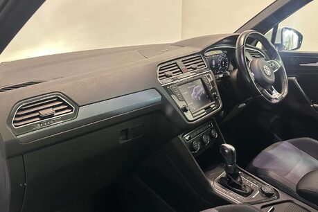 Volkswagen Tiguan 2.0 TDI BlueMotion Tech R-Line SUV 5dr Diesel DSG 4Motion Euro 6 (s/s) (150 58