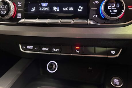 Audi A4 1.4 TFSI S line Saloon 4dr Petrol Manual Euro 6 (s/s) (150 ps) 42