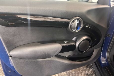 Mini Hatch 1.5 Cooper Seven Hatchback 5dr Petrol Auto Euro 6 (s/s) (136 ps) 50