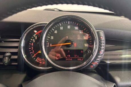 Mini Hatch 1.5 Cooper Seven Hatchback 5dr Petrol Auto Euro 6 (s/s) (136 ps) 23