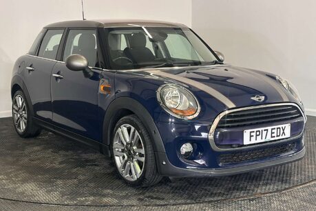 Mini Hatch 1.5 Cooper Seven Hatchback 5dr Petrol Auto Euro 6 (s/s) (136 ps) 1