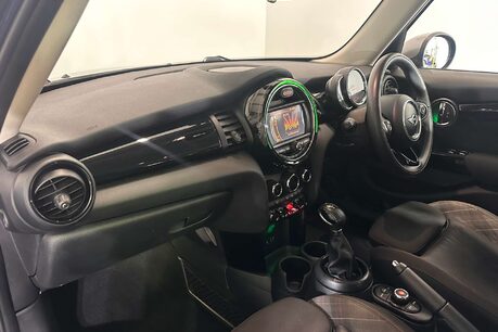 Mini Hatch 1.5 Cooper Seven Hatchback 5dr Petrol Auto Euro 6 (s/s) (136 ps) 52