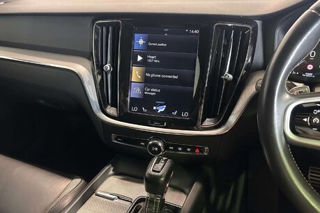 Volvo S60 2.0 T5 R-Design Plus Saloon 4dr Petrol Auto Euro 6 (s/s) (250 ps) 24