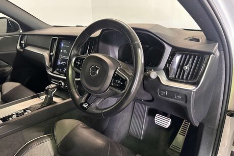 Volvo S60 2.0 T5 R-Design Plus Saloon 4dr Petrol Auto Euro 6 (s/s) (250 ps) 17