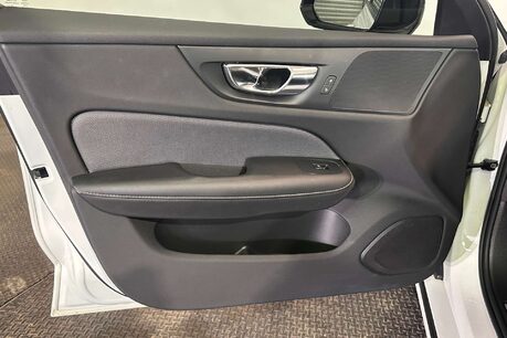 Volvo S60 2.0 T5 R-Design Plus Saloon 4dr Petrol Auto Euro 6 (s/s) (250 ps) 54