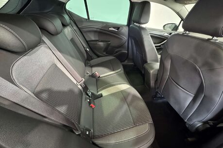 Vauxhall Astra 1.2 Turbo Griffin Edition Hatchback 5dr Petrol Manual Euro 6 (s/s) (145 ps) 42