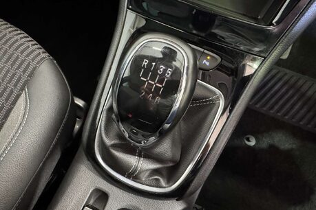 Vauxhall Astra 1.2 Turbo Griffin Edition Hatchback 5dr Petrol Manual Euro 6 (s/s) (145 ps) 31