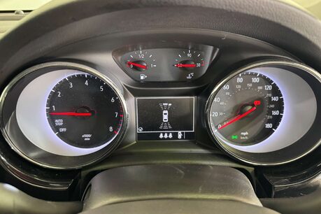 Vauxhall Astra 1.2 Turbo Griffin Edition Hatchback 5dr Petrol Manual Euro 6 (s/s) (145 ps) 26