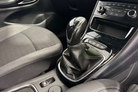 Vauxhall Astra 1.2 Turbo Griffin Edition Hatchback 5dr Petrol Manual Euro 6 (s/s) (145 ps) 18