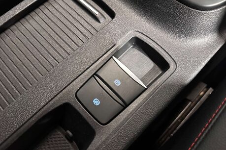 Ford Kuga 1.5 EcoBlue ST-Line Edition SUV 5dr Diesel Manual Euro 6 (s/s) (120 ps) 42