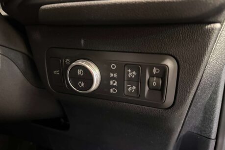 Ford Kuga 1.5 EcoBlue ST-Line Edition SUV 5dr Diesel Manual Euro 6 (s/s) (120 ps) 17