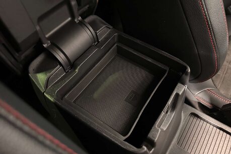 Ford Kuga 1.5 EcoBlue ST-Line Edition SUV 5dr Diesel Manual Euro 6 (s/s) (120 ps) 46