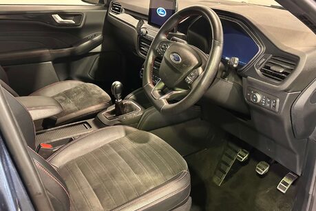 Ford Kuga 1.5 EcoBlue ST-Line Edition SUV 5dr Diesel Manual Euro 6 (s/s) (120 ps) 9