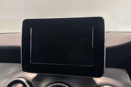 Mercedes-Benz CLA Class 2.1 CLA200d AMG Line Shooting Brake 5dr Diesel Manual Euro 6 (s/s) (136 ps) 25