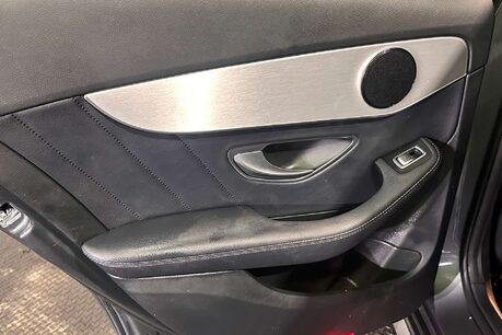 Mercedes-Benz C Class 2.0 C220d AMG Line (Premium) Saloon 4dr Diesel G-Tronic+ Euro 6 (s/s) (194  50