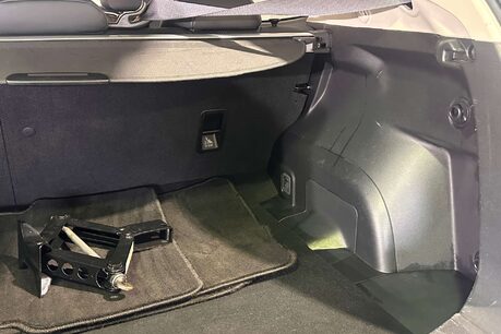 Subaru XV 1.6i SE Premium SUV 5dr Petrol Lineartronic 4WD Euro 6 (s/s) (114 ps) 46