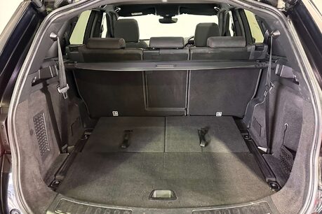 Land Rover Discovery Sport 2.0 D180 MHEV R-Dynamic SE SUV 5dr Diesel Auto 4WD Euro 6 (s/s) (180 ps) 56