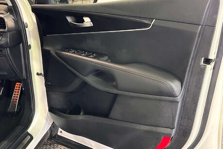 Kia Sorento 2.2 CRDi KX-3 SUV 5dr Diesel Manual AWD Euro 6 (s/s) (197 bhp) 10