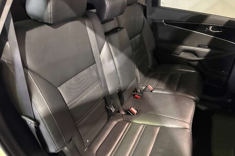 Kia Sorento 2.2 CRDi KX-3 SUV 5dr Diesel Manual AWD Euro 6 (s/s) (197 bhp) 46