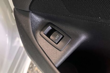 BMW 6 Series 3.0 630d M Sport GT 5dr Diesel Auto xDrive Euro 6 (s/s) (265 ps) 12