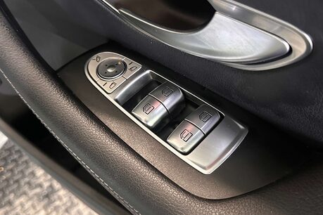 Mercedes-Benz E Class 2.0 E220d AMG Line (Premium) Coupe 2dr Diesel G-Tronic+ Euro 6 (s/s) (194 p 11