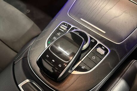 Mercedes-Benz E Class 2.0 E220d AMG Line (Premium) Coupe 2dr Diesel G-Tronic+ Euro 6 (s/s) (194 p 40