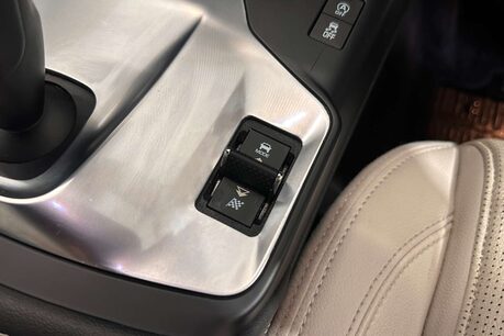 Jaguar E-Pace 2.0 D180 R-Dynamic S SUV 5dr Diesel Auto AWD Euro 6 (s/s) (180 ps) 39