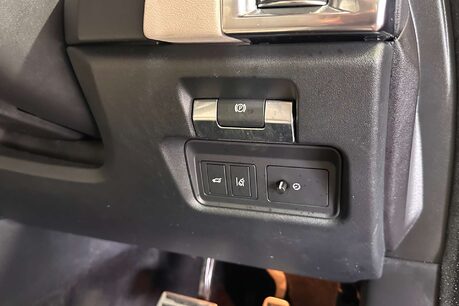 Jaguar E-Pace 2.0 D180 R-Dynamic S SUV 5dr Diesel Auto AWD Euro 6 (s/s) (180 ps) 17