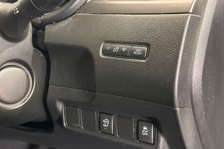 Nissan Pulsar 1.2 DIG-T N-Connecta Style Hatchback 5dr Petrol Manual Euro 6 (s/s) (115 ps 17