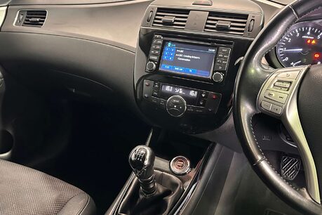 Nissan Pulsar 1.2 DIG-T N-Connecta Style Hatchback 5dr Petrol Manual Euro 6 (s/s) (115 ps 25