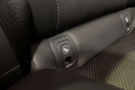 Nissan Pulsar 1.2 DIG-T N-Connecta Style Hatchback 5dr Petrol Manual Euro 6 (s/s) (115 ps 38