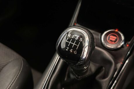 Nissan Pulsar 1.2 DIG-T N-Connecta Style Hatchback 5dr Petrol Manual Euro 6 (s/s) (115 ps 33