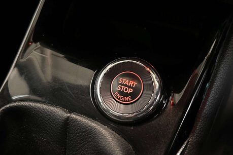 Nissan Pulsar 1.2 DIG-T N-Connecta Style Hatchback 5dr Petrol Manual Euro 6 (s/s) (115 ps 32