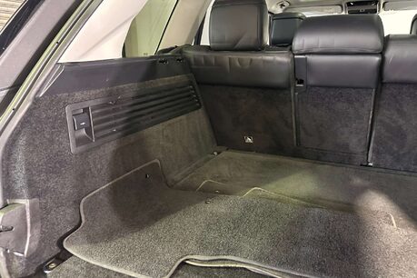 Land Rover Range Rover 3.0 SD V6 Vogue SUV 5dr Diesel Auto 4WD Euro 6 (s/s) (275 ps) 65