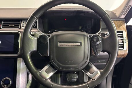 Land Rover Range Rover 3.0 SD V6 Vogue SUV 5dr Diesel Auto 4WD Euro 6 (s/s) (275 ps) 22