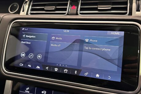 Land Rover Range Rover 3.0 SD V6 Vogue SUV 5dr Diesel Auto 4WD Euro 6 (s/s) (275 ps) 31