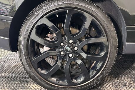 Land Rover Range Rover 3.0 SD V6 Vogue SUV 5dr Diesel Auto 4WD Euro 6 (s/s) (275 ps) 81