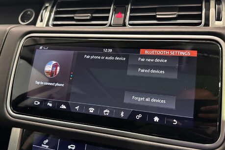 Land Rover Range Rover 3.0 SD V6 Vogue SUV 5dr Diesel Auto 4WD Euro 6 (s/s) (275 ps) 39